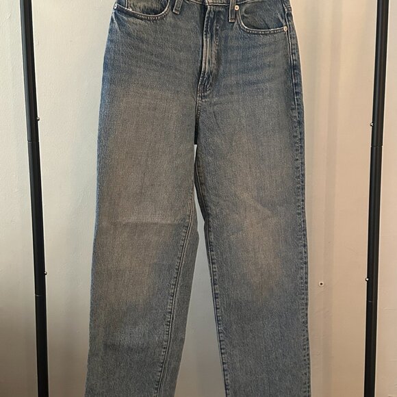 Madewell Perfect Vintage Straight Jeans – Size 25 | Medium Wash | High Rise - Picture 4 of 7